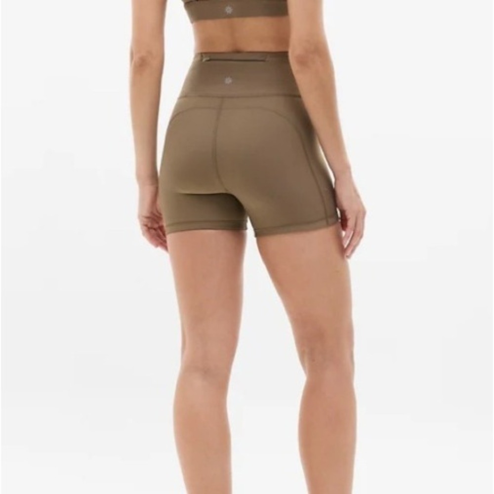 ATHLETA Pacesetter 4" Shortie Running Gym Athletic Shorts Clay Brown Sz M